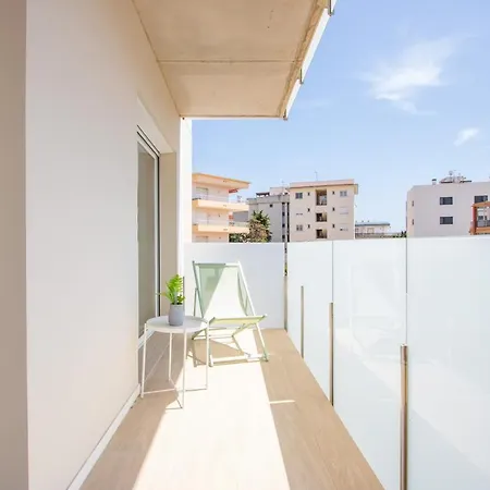 Apartment M A R I V E N T 03 *